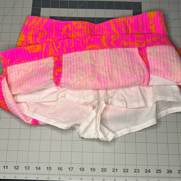Lilly Pulitzer January Pop Seaesta Skort - Size 4 - Picture 10 of 11